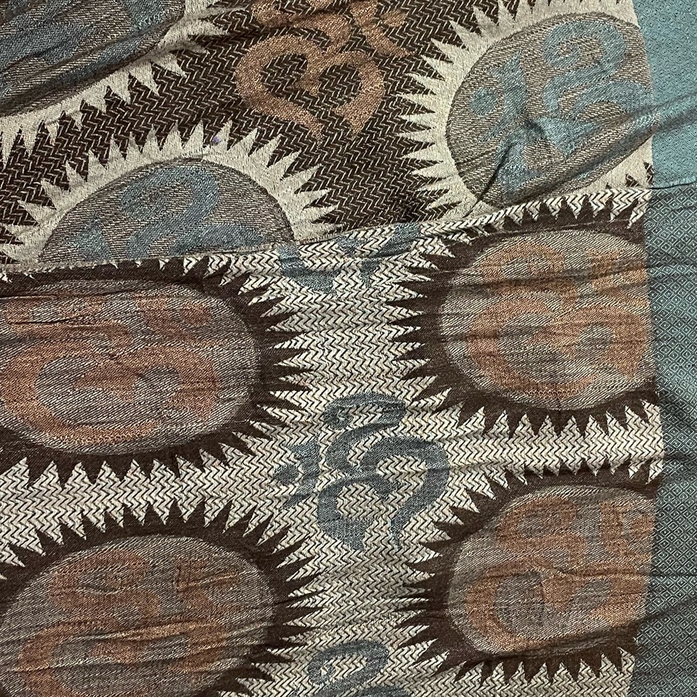 Scarf - Picture 3 of 6